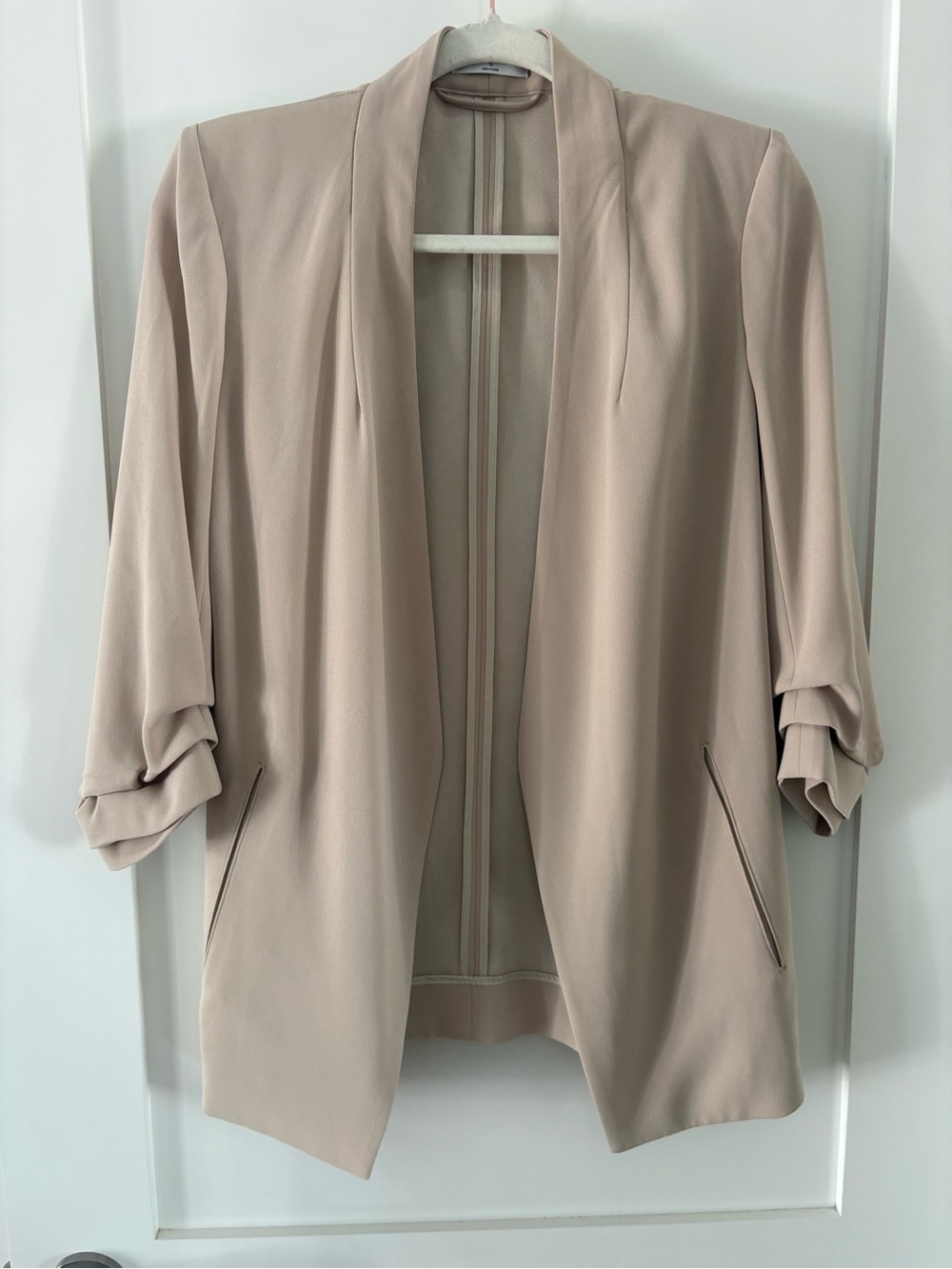 Babaton Power Hip Blazer Beige Open Front Drapey career work business sz 0